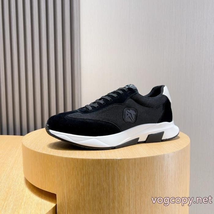 偽 ブランドARMANI&nbsp;&nbsp;&nbsp;&nbsp;スニーカーセールで嬉しい入荷 2026☆新色が登場！  お勧めの一品._0_5