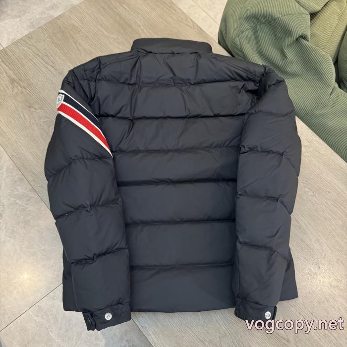 ブランド コピー 販売MONCLER驚きの破格値爆買い 実用品 シックでお洒落なダウンジャケット_0_0