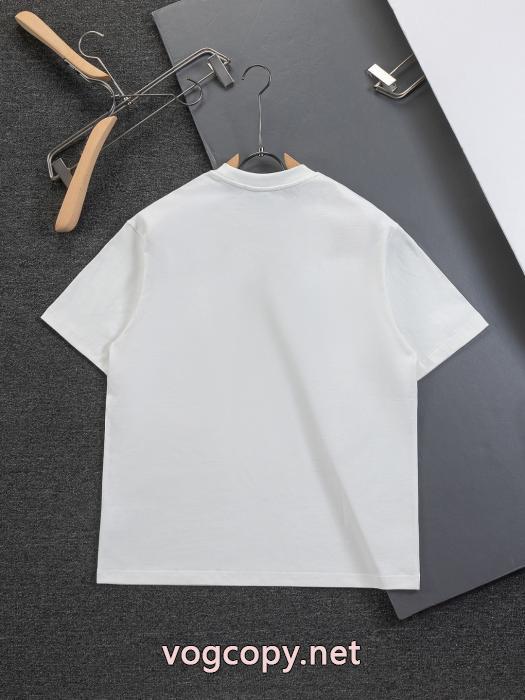 コピー 通販新作限定 最安値間違いなし 希少大人気Tシャツロエベ_0_2