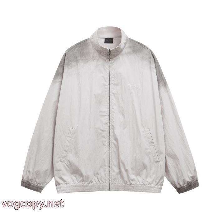 ブランド 品 スーパー コピー海外セレブ定番愛用  最新入荷260%新品 海外セレブ愛用BALENCIAGAコート_0_3