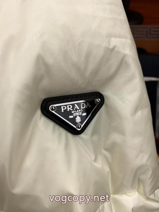 スーパー コピー 安心ダウンジャケット洗練された魅力が光る 人気商品 おしゃれな美品PRADA._0_5
