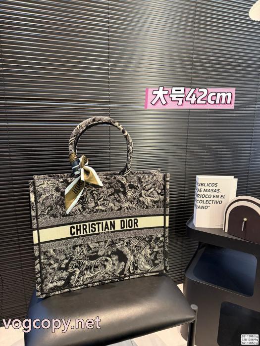 偽 ブランドDior大好評 通年使えるアイテム 超HOT新品商品レディースバッグ_0_0