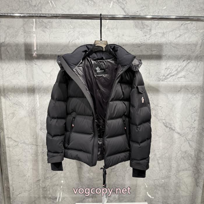 ダウンジャケットMONCLERお買得セール 新商品！ 最終セールブランド アクセサリー 激安_0_5