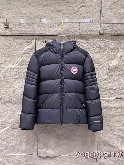 ダウンジャケットブランド 品 コピー視線を集めて 今季重宝する 上品カジュアルな雰囲気にCanada Goose_0_0