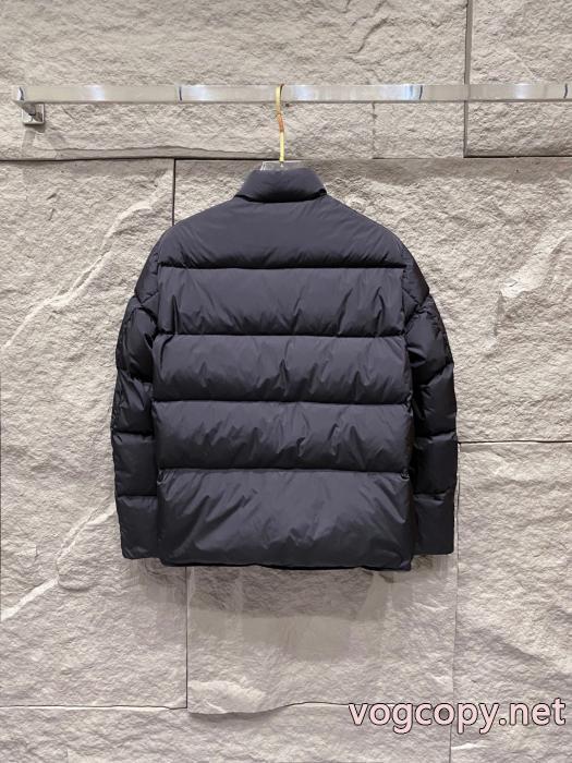 ブランド スニーカー 激安人気商品 ファッション感満載！ 定番人気商品PRADAダウンジャケット_0_4