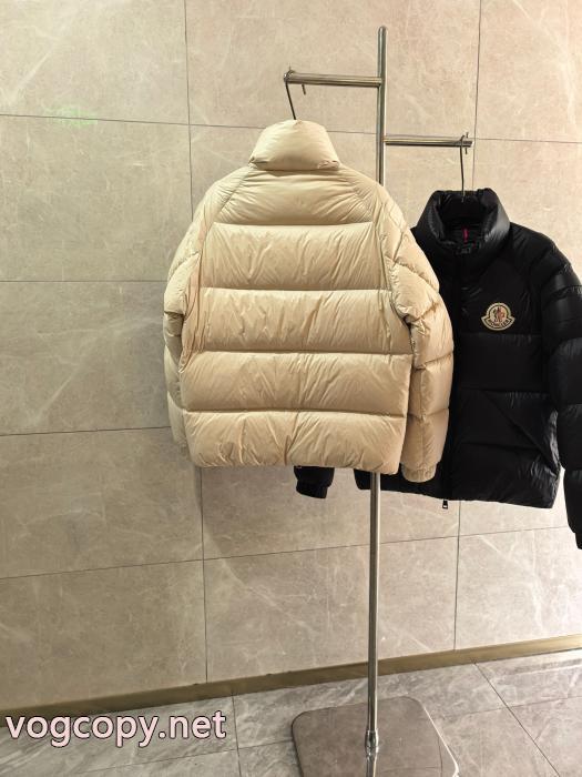 ブランド コピー 販売 店MONCLERプレゼントにも 数量限定再入荷 数量限定260%新品ダウンジャケット_0_3