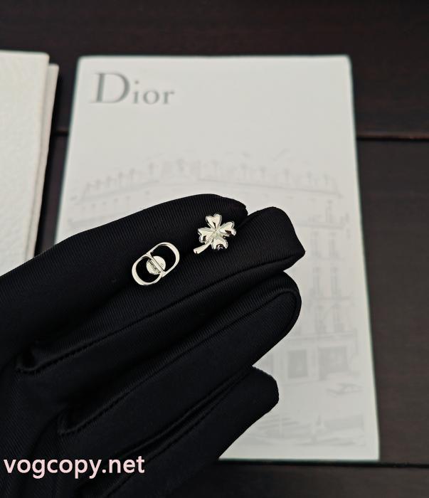 新作を取り上げ 柔らかな着心地 トレンド2026耳くぎ偽物 ブランド ショップDior_0_2