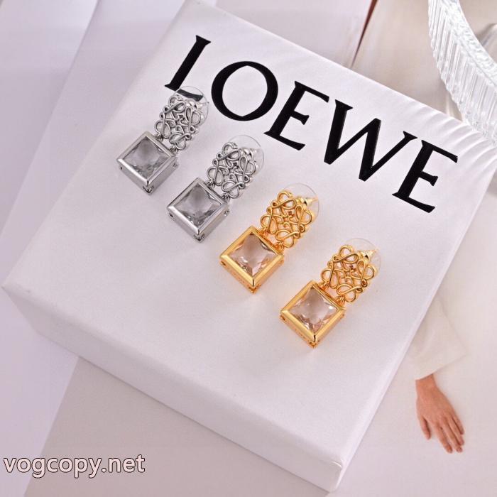 大人シンプルな 限定生産品 ついに登場偽 ブランド 通販耳くぎLOEWE_0_1