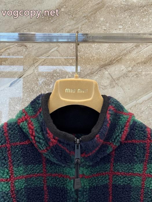 秋トレンドの新定番 話題の新作到着 正規品保証26秋冬ジャケットMIUMIUブランド スニーカー 激安._0_2