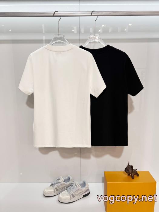 偽 ブランドモンクレール品質保証定番 26ss新作 カジュアルコーデに 定番最新作Tシャツ_0_3