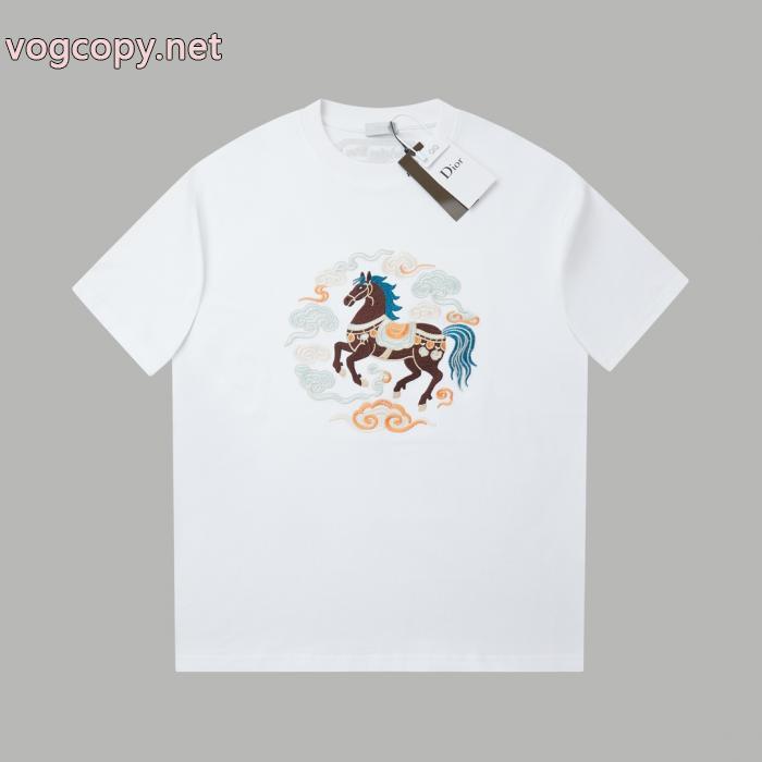 偽物 通販 Dior2026-2026 冬の新作も！ 今すぐ取り入れたい 大人気希少Tシャツ_0_4