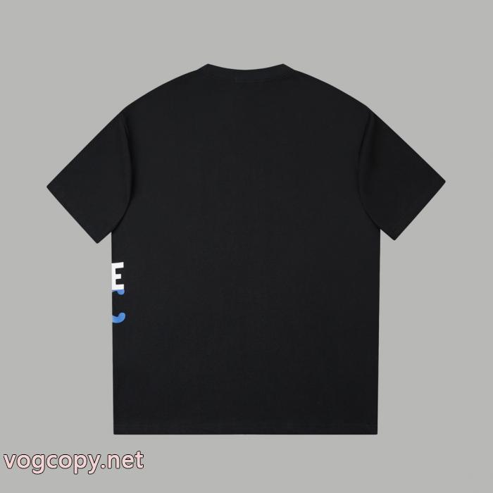 CELINEコピー 通販Tシャツトレンド感満載 おしゃれ 大人感漂う秋冬新作_0_2
