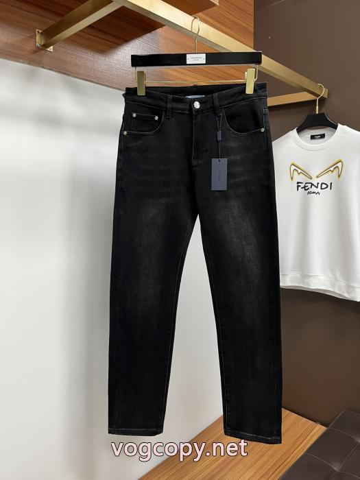 ブランド 品 激安 通販セレブ風  シンプル使える 洗練な一品&nbsp;&nbsp;&nbsp;&nbsp;ブランド ジーンズPRADA._0_1