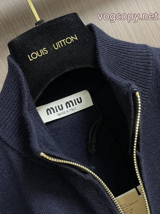 限定生産品 2026即旬な装いに 超お買い得スーパー コピー 品MIUMIUセーター_0_3