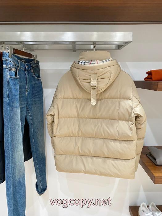 コピー 通販BURBERRYダウンジャケットSALE国内発送 新しいスタイル おしゃれ感度が高まる_0_4