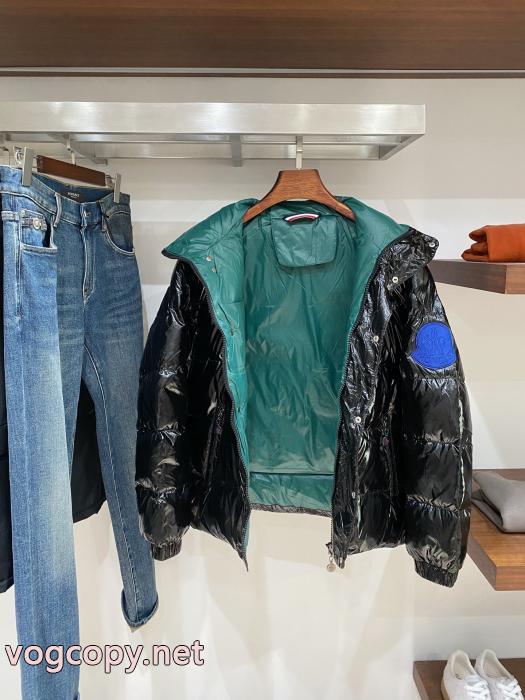 2026秋冬の定番新品 2026秋冬トレンドファッション新作 圧倒的人気新着MONCLERコピー ブランド 優良ダウンジャケット_0_1