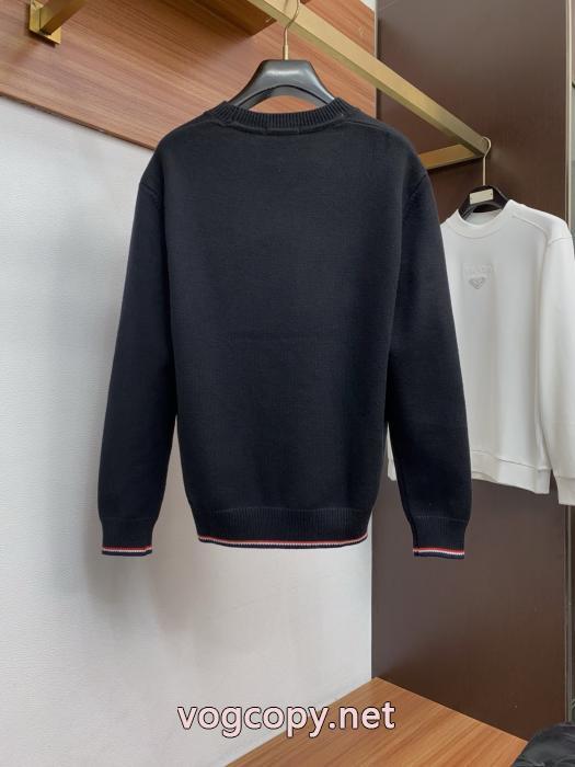 ブランド コピー 着払い格好いい ロゴ入り新作  今年流行セーターMONCLER_0_0