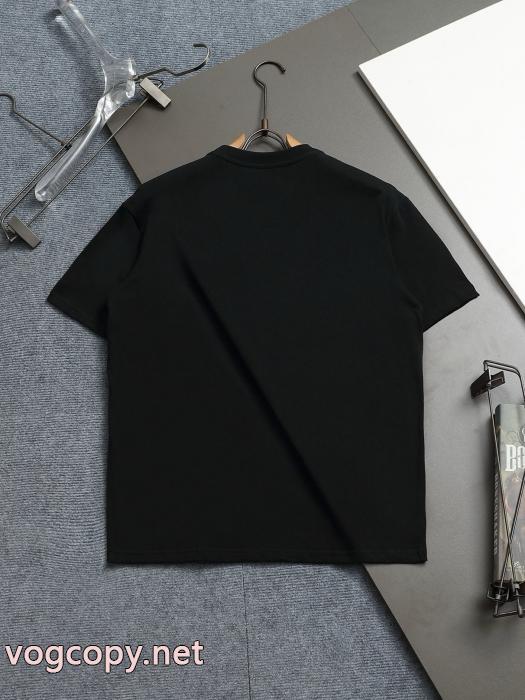 Tシャツモンクレール魅力をプラス 2026年秋冬 流行の最前線偽 ブランド_0_4
