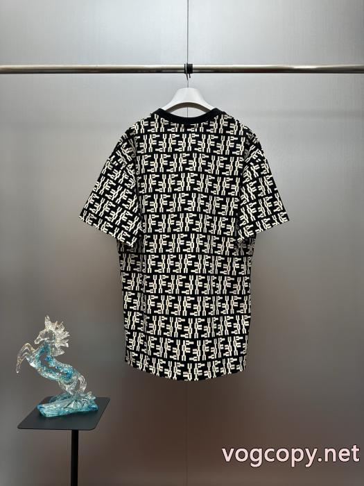 Tシャツコピー ブランド 優良オトナの余裕 人気セール大人気 高級感演出FENDI_0_2