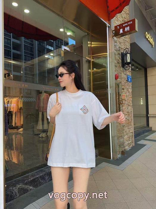Tシャツルイ ヴィトン定番人気商品 大胆に 2026年用ブランド 激安_0_4