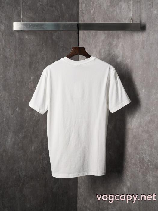 激安 通販 専門店Tシャツ雑誌掲載モデル!! 超人気新品 お手頃価格モンクレール_0_2