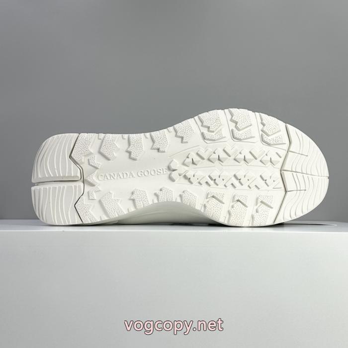 ブランド スーパー コピー 店舗&nbsp;&nbsp;&nbsp;&nbsp;スニーカー即納希少 スタイルアップ上品 肌触りの気持ちい〜 カナダグース._0_3