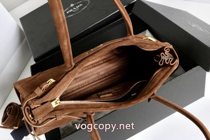 ブランド コピー 激安国内即納 値下げるアイテム 大人の色味&nbsp;&nbsp;&nbsp;&nbsp;バッグDIOR.._0_2