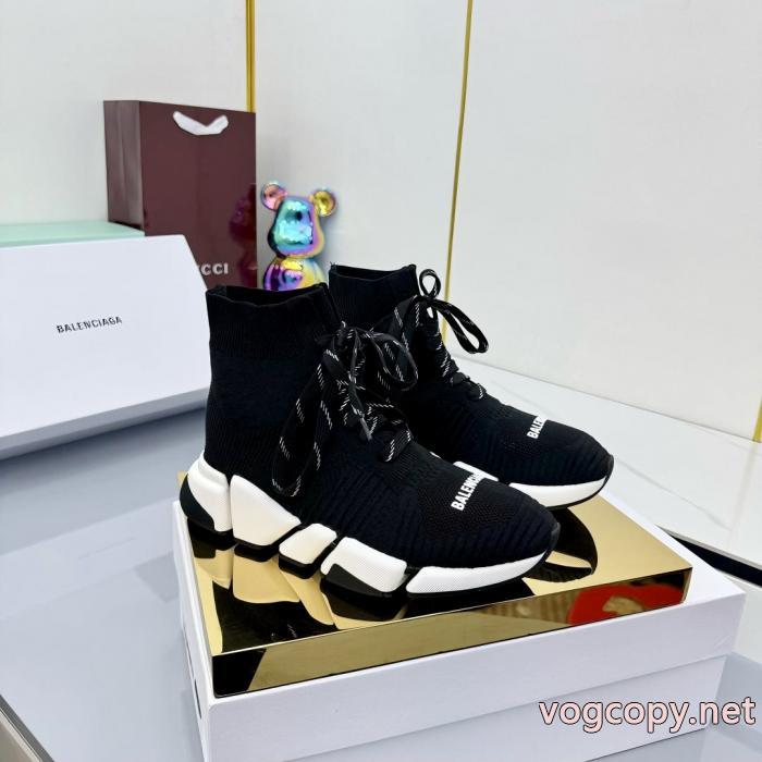 ブランド コピー 品BALENCIAGAスニーカー万能アイテム 著名人も愛用した 毎年大人気商品_0_0
