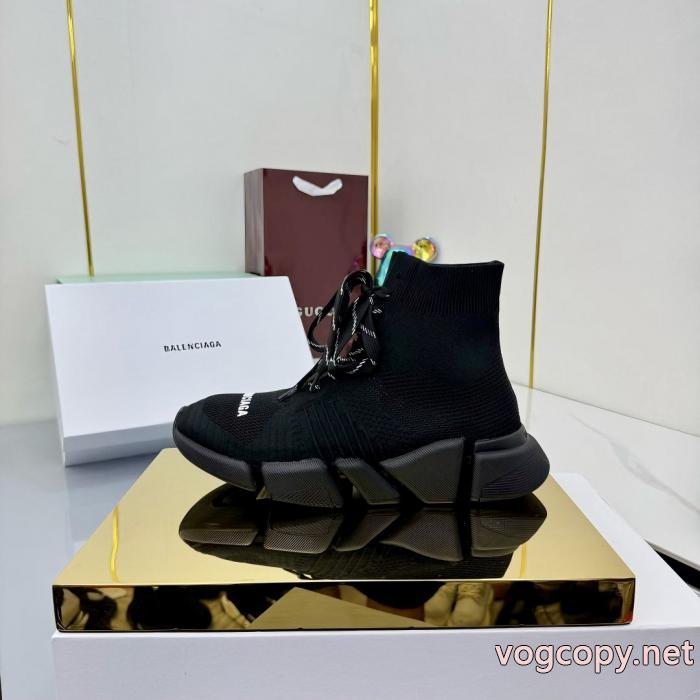 ブランド コピー 品BALENCIAGAスニーカー万能アイテム 著名人も愛用した 毎年大人気商品_0_5
