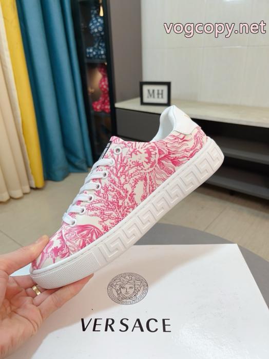 新シーズン  発売極限状態！ 2026年冬の王道ブランド！偽物 通販スニーカーVERSACE_0_3
