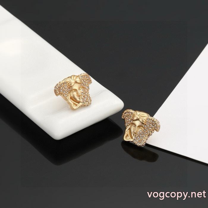 VERSACEコピー 通販Newアイテム たくさん歩く日にも大活躍 HOT新作登場&nbsp;&nbsp;&nbsp;&nbsp;アクセサリー.._0_4