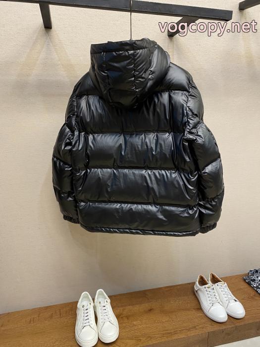 PRADAブランド アクセサリー 激安&nbsp;&nbsp;&nbsp;&nbsp;ダウンジャケット美品*稀少 全国無料大人気 売上ランキング1位._0_1