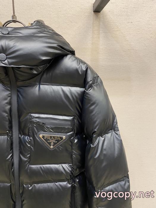 PRADAブランド アクセサリー 激安&nbsp;&nbsp;&nbsp;&nbsp;ダウンジャケット美品*稀少 全国無料大人気 売上ランキング1位._0_2