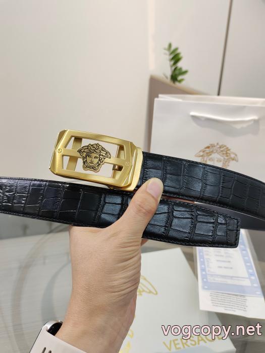 VERSACEブランド 偽物シーンで活躍する 大人の色味  26ss/大人気秋冬コレクション&nbsp;&nbsp;&nbsp;&nbsp;ベルト.._0_2