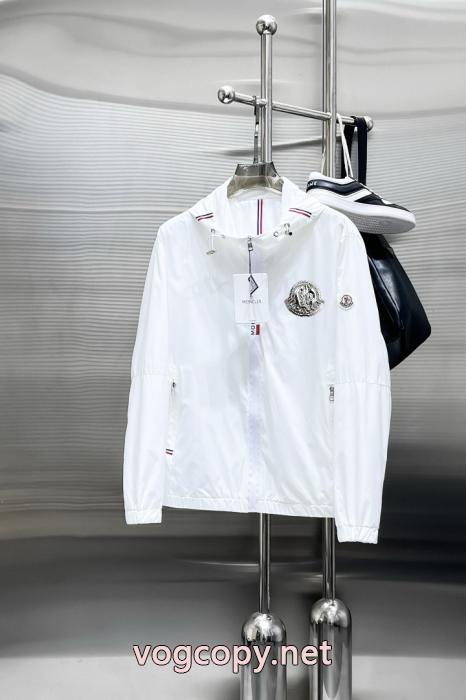 MONCLERジャケット若い世代に評判がいい 雑誌掲載 魅惑激安 ブランド 通販_0_3