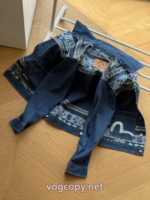 コピー 品 販売コート話題となる人気品 履き心地 大人の余裕が漂うEVISU_0_2