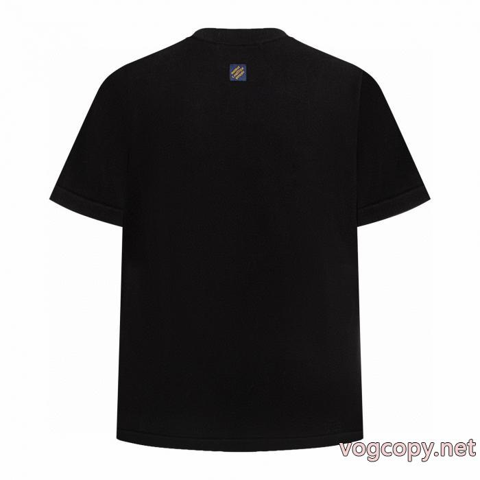 Tシャツドレスアップ効果も抜群 ポップ 新作商品人気セールブランド 偽物 激安LOUIS VUITTON_0_1