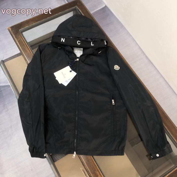 偽物 ブランド 販売ジャケット限定版プリント 話題の新作到着 目を惹くMONCLER_0_2