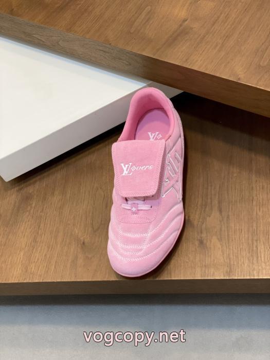 ブランド 偽物 通販復古風 セレブ愛用 嬉しいポイント&nbsp;&nbsp;&nbsp;&nbsp;スニーカーLOUIS VUITTON.._0_1