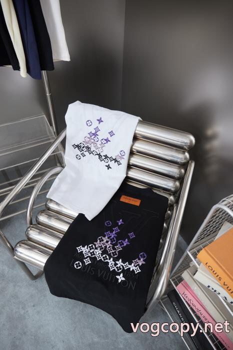 雑誌掲載 今季は色を使った注目新品 超人気でめちゃかわいいTシャツLOUIS VUITTONブランド スーパー コピー 舗_0_2