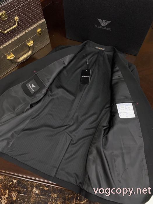 偽物 ブランド 販売秋冬トレンド ランキング1位入賞 秋冬のコーディネートに欠せないARMANI&nbsp;&nbsp;&nbsp;&nbsp;スーツ.._0_4