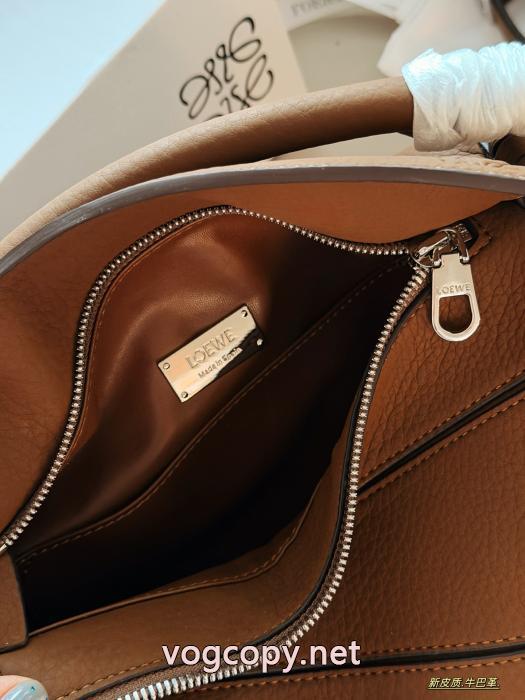 LOEWEバッグブランド アクセサリー 激安海外販売開始 安い激安人気新作 抜け感を出す_0_1