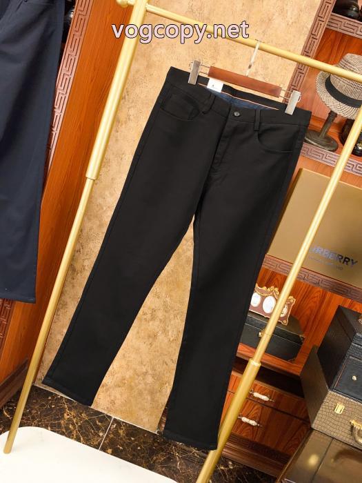 バーバリー日本で完売続出 限定商品を手に入れるには 圧倒的な高級感ブランド 通販店ジーンズ._0_2