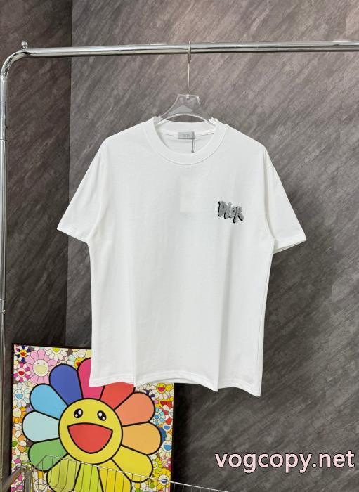新作お洒落☆ 冬の王道　適度な上品さ 最旬アイテムブランド コピー 通販&nbsp;&nbsp;&nbsp;&nbsp;半袖短袖Tシャツ衬衫Dior.._0_1