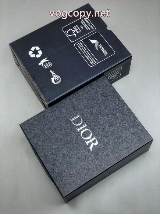 ブランド 通販店&nbsp;&nbsp;&nbsp;&nbsp;スニーカーディオールスタイリッシュな印象 個性的な秋冬のコーディネート 贅沢な気分._0_2