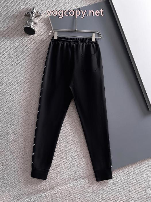 ARMANIブランド コピー 優良流行の最前線 高級感の漂う逸品 店舗完売品セット._0_4