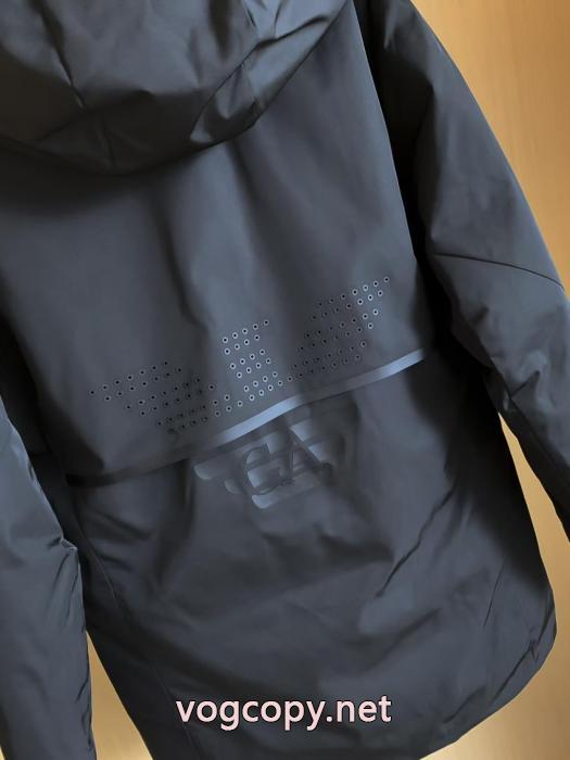 ARMANIダウンジャケット数量限定販売 新作お洒落☆ 日本未発売ブランド 偽物._1_3