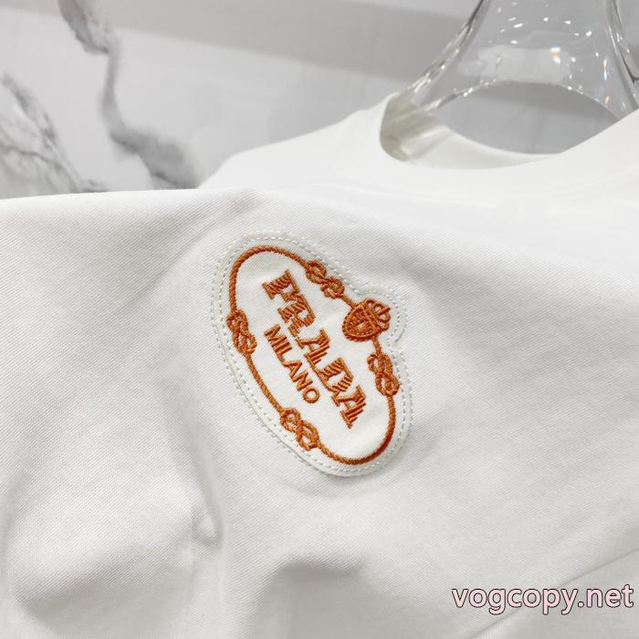 PRADA最終セール 高品質  超人気新作登場Tシャツ偽物 ブランド ショップ_0_3