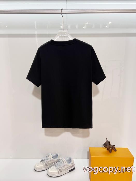ブランド コピー 販売 TシャツPRADA期間限定VIPセール 話題人気商品 海外セレブ定番愛用 _0_1