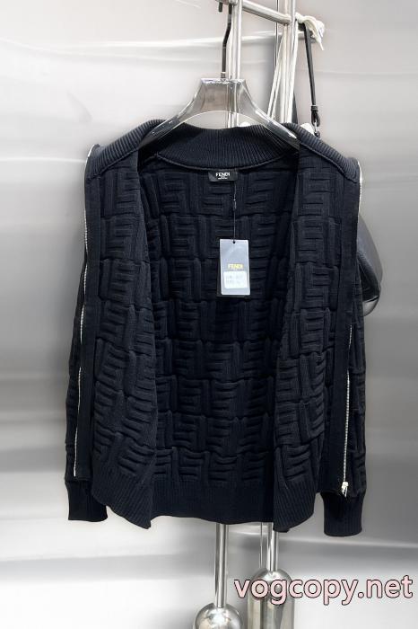 セーターのコートアップデザイン 先行予約販売 最安価格新品通販 ブランドFENDI_0_1